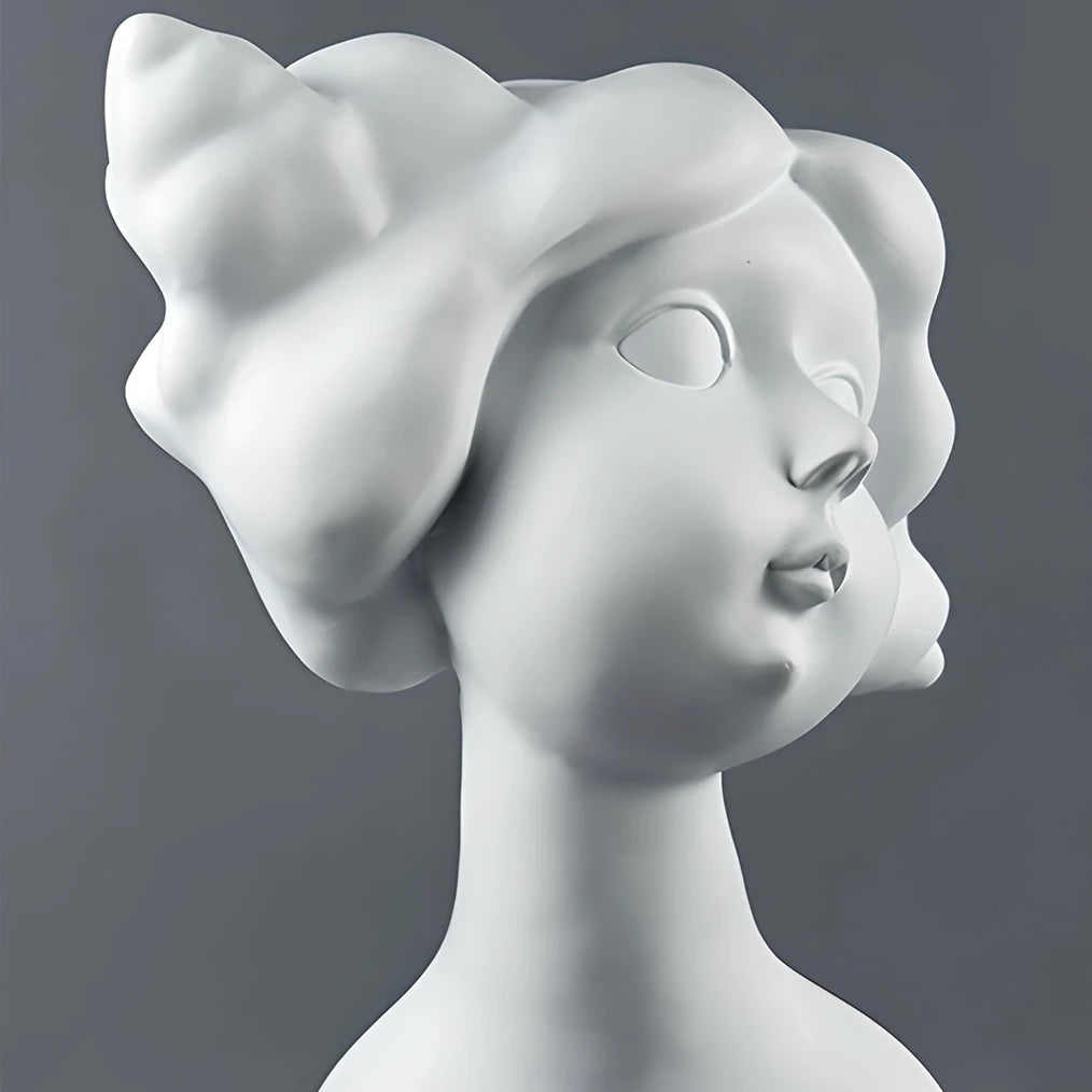 Luna | Ethereal Sculpture